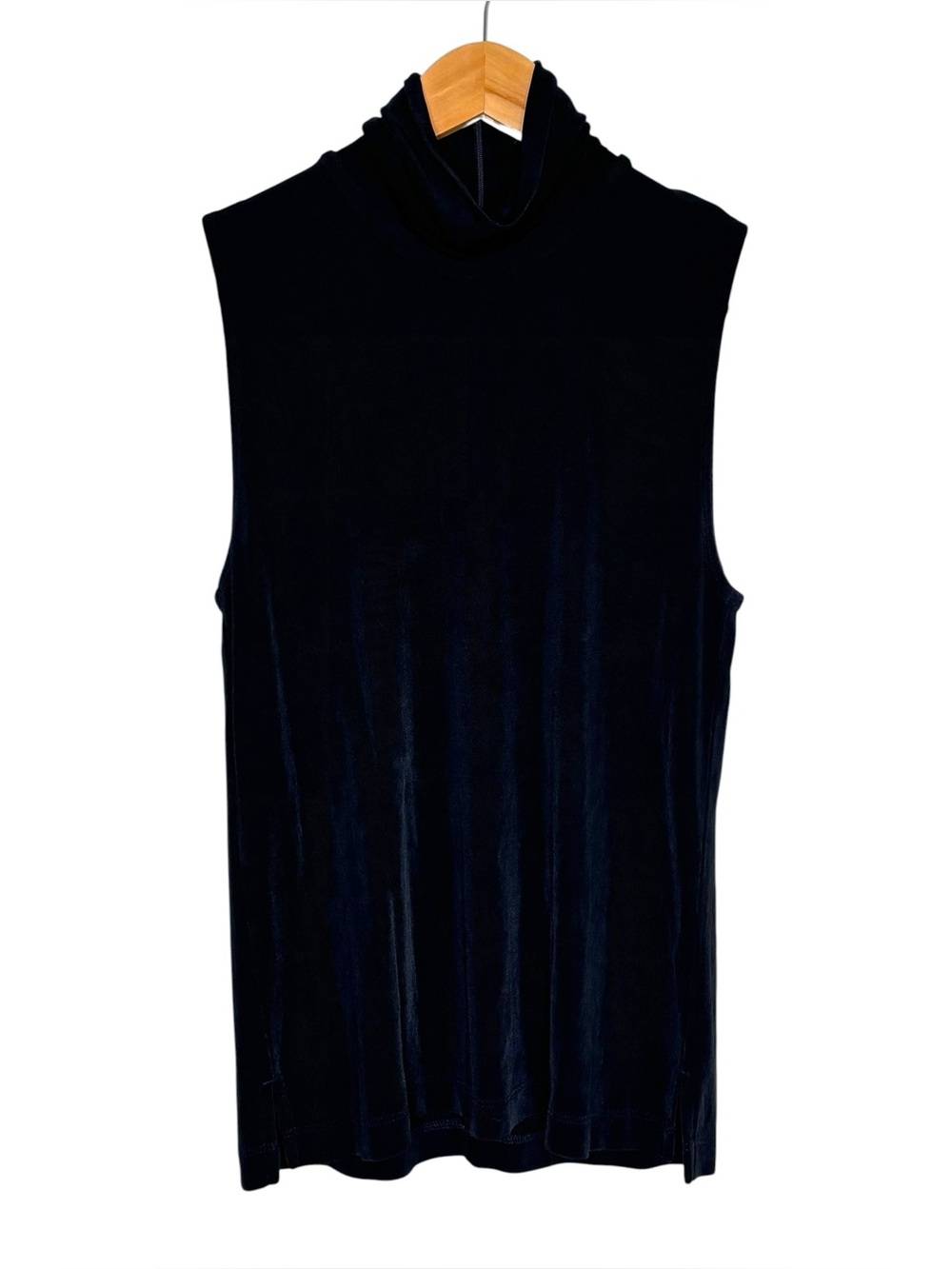 Chico’s sleeveless blouse black sleeveless turtleneck size 8